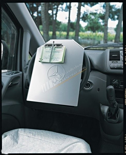 Mercedes Benz Defter Altlığı