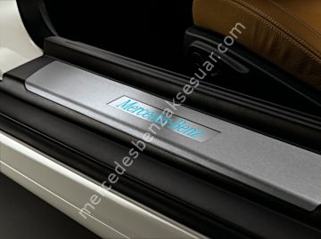 Mercedes Benz Işıklı Basamak