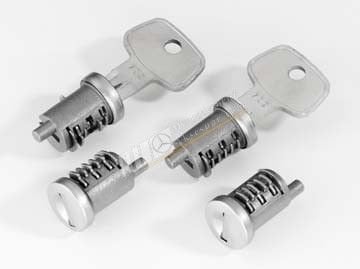 Mercedes Benz Bisiklet Taşıma Aparatı Kilit