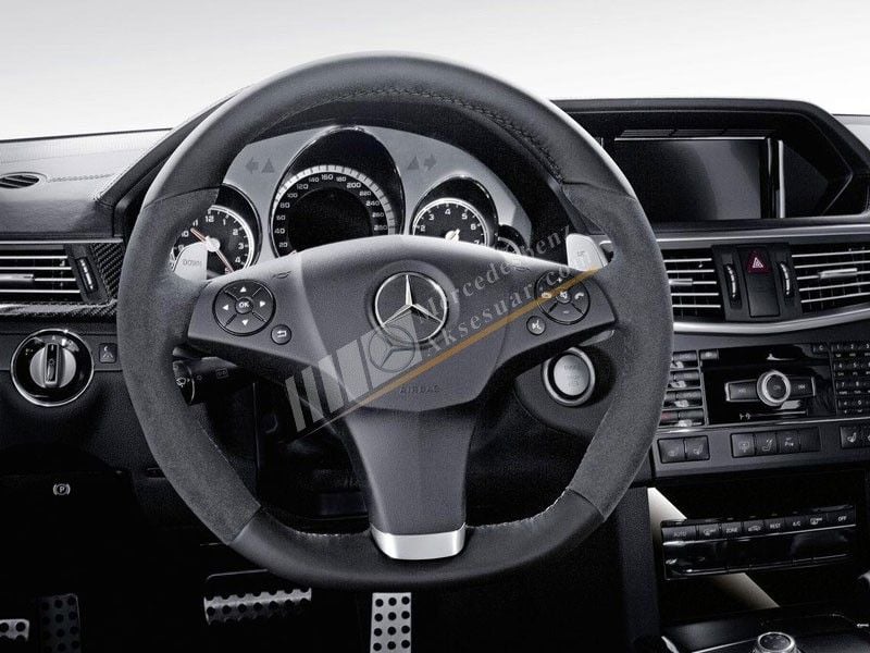 AMG PERFORMANS DİREKSİYON SİMİDİ ALCANTARA