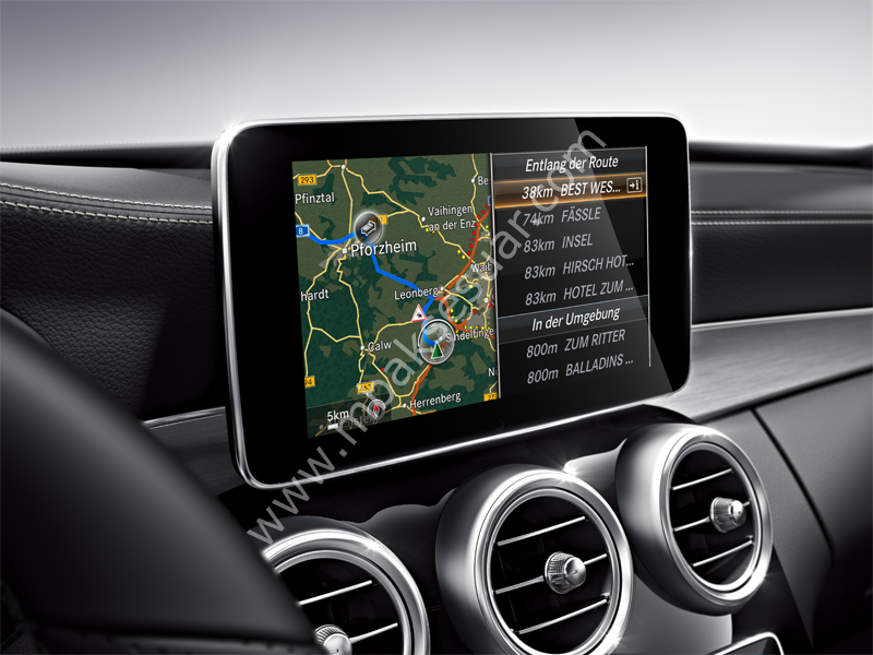 Mercedes Benz Comand Ekranı.