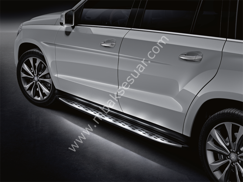 Mercedes Benz Işıklı Basamak