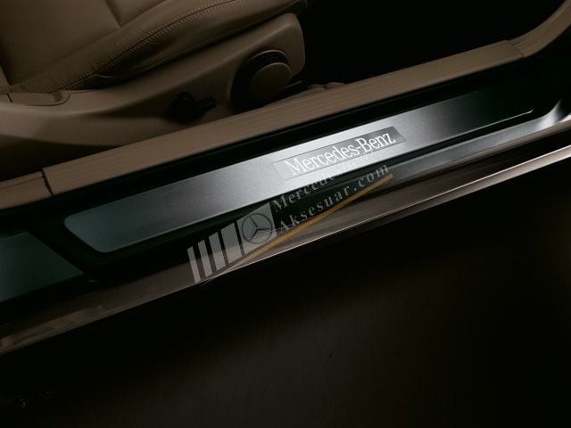 Mercedes Benz Işıklı Kapı Eşik Nikelajı