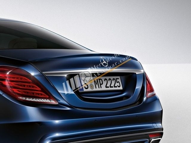 Mercedes Benz Bagaj Üst Spoıler