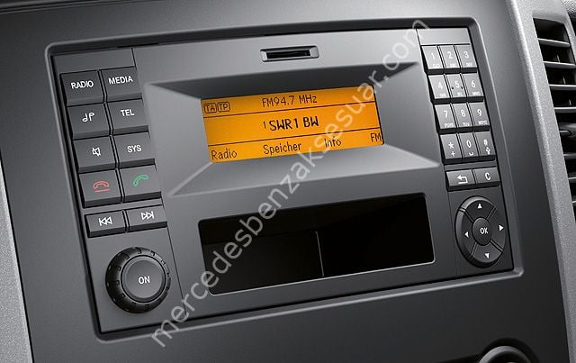 Mercedes Benz Audio 10