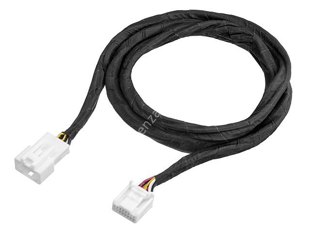 Mercedes Benz Arka Eğlence Sistemi Tesisatı