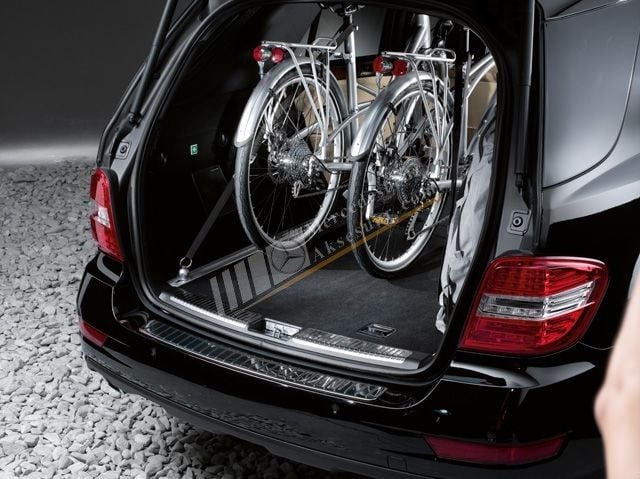 Mercedes Benz Arka Bisiklet Taşıyıcı Bagaj içi