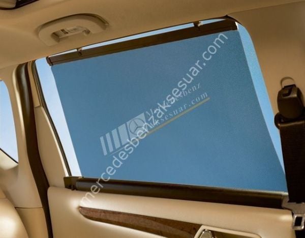 Mercedes Benz Arka Kapı Cam Perdesi 1 Adet