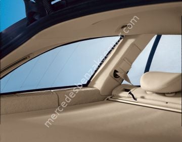 Mercedes Benz Arka Cam Perdesi